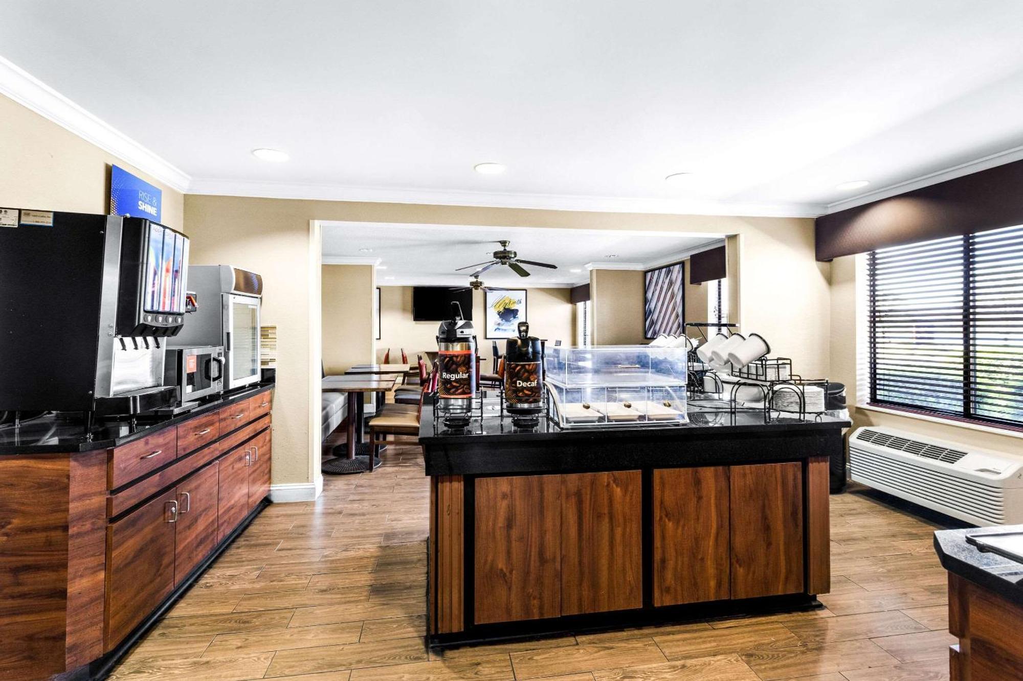 Comfort Inn Evansville East Экстерьер фото