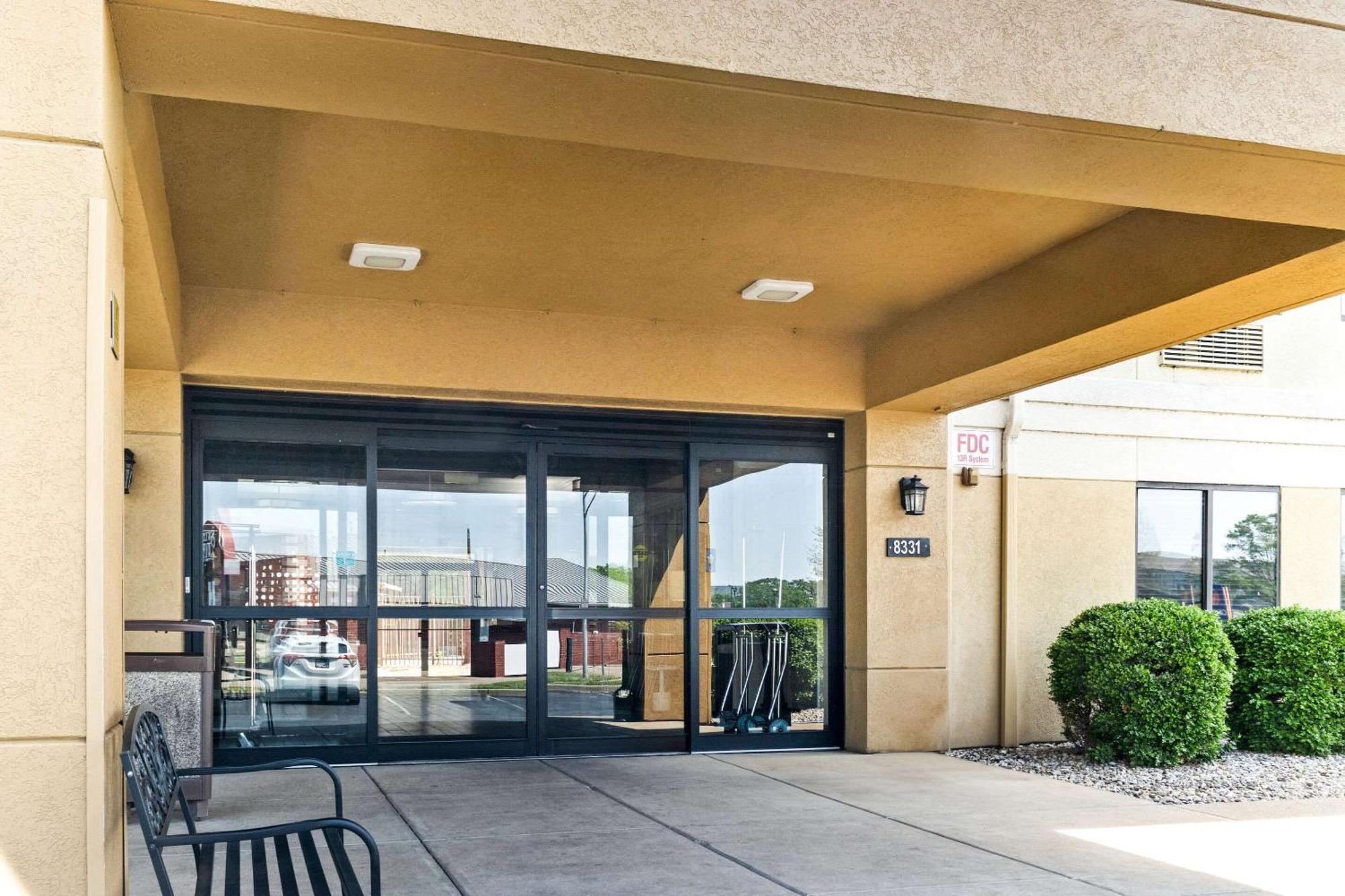 Comfort Inn Evansville East Экстерьер фото